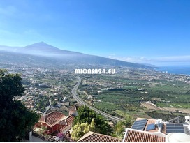 NH85 - Fantastisches historisches Haus mit Teide und Meerblick